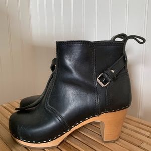 EUC Swedish Hasbeen black booties